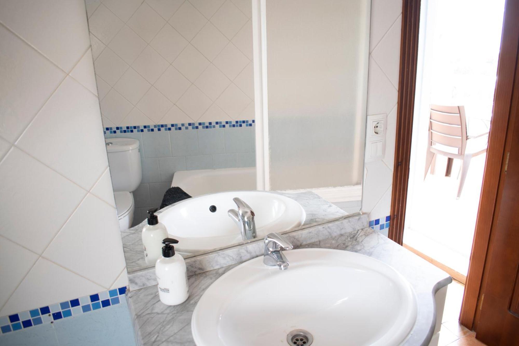 La Cizana Duplex By Holiday Homes Malaga ตอร์เรโมลิโนส ภายนอก รูปภาพ